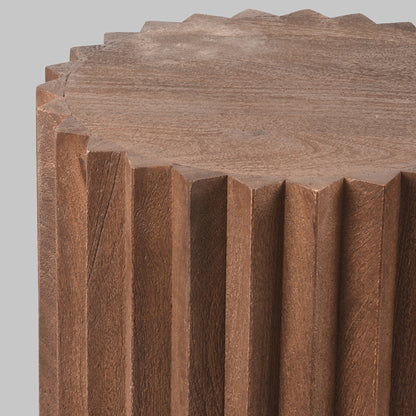 Bijzettafel Novan espresso mangohout, detail van het materiaal