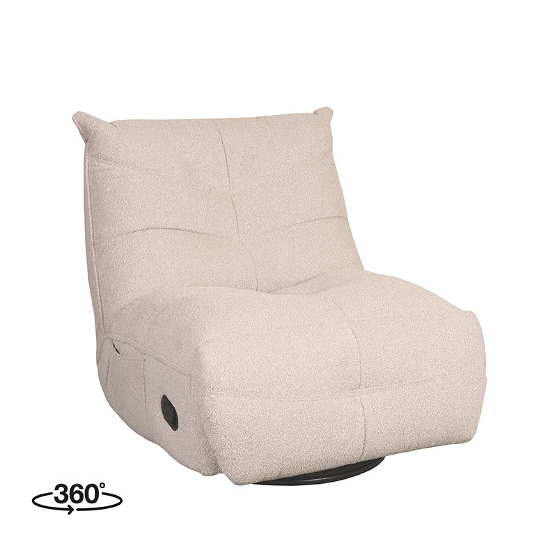 Relaxfauteuil Take It Easy naturel bouclé, schuin vooraanzicht op witte achtergrond