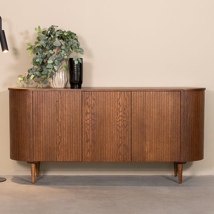 Dressoir Oliva walnoot eikenhout, vooraanzicht in een interieur