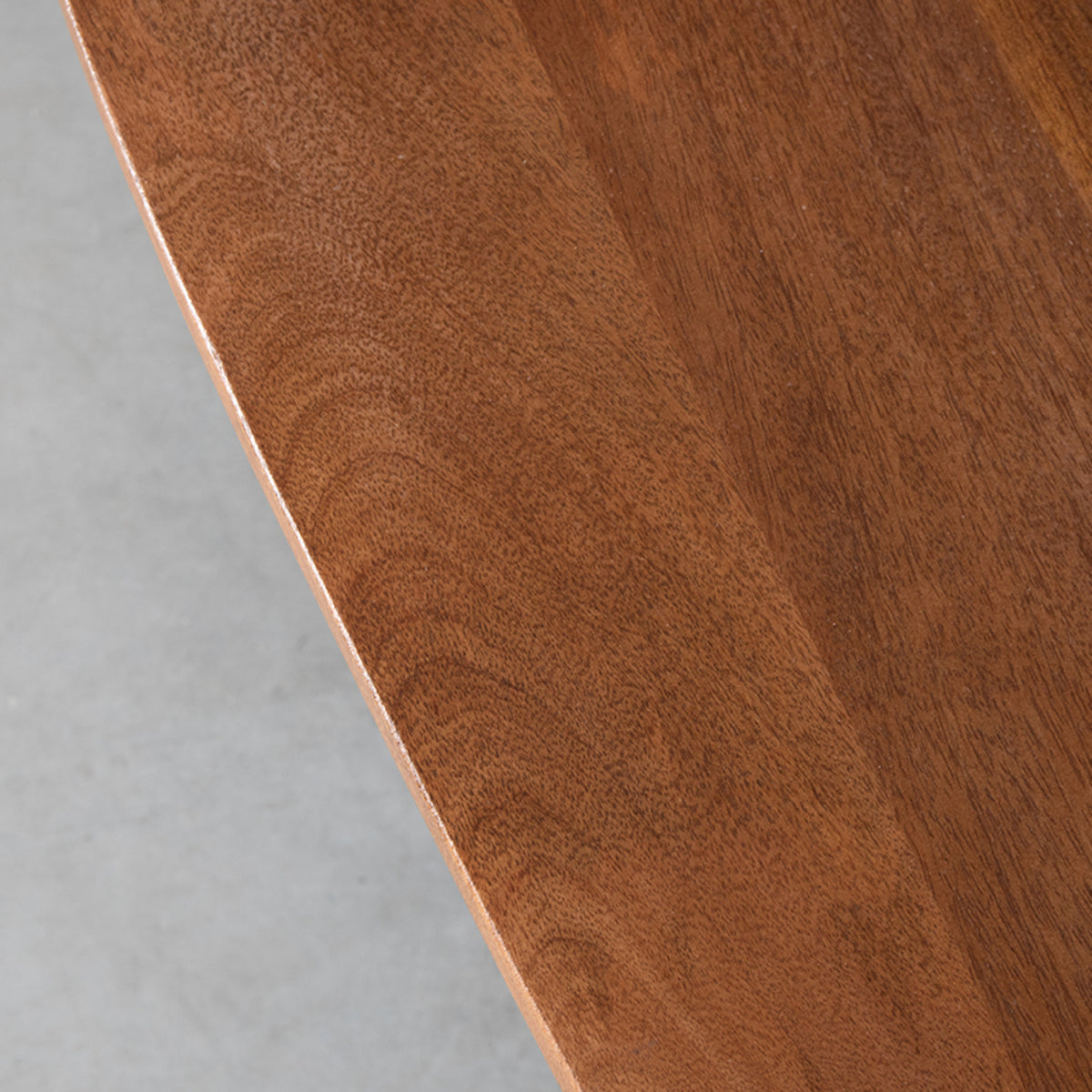Eettafel Rosie | Naturel Mangohout — Detail