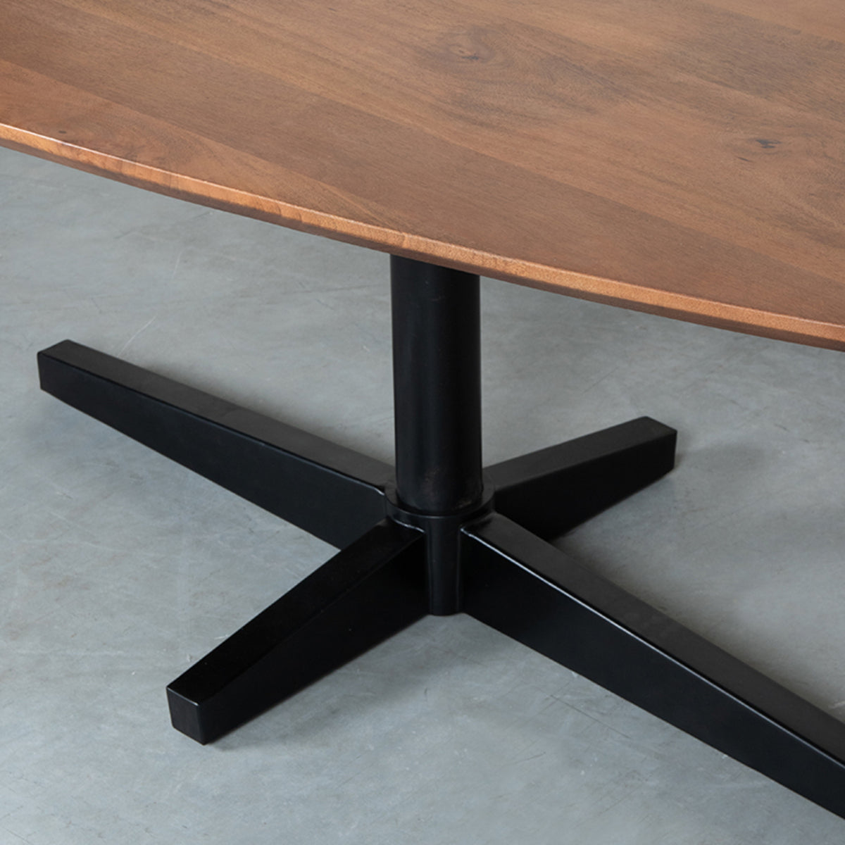Eettafel Rosie | Naturel Mangohout — Detail