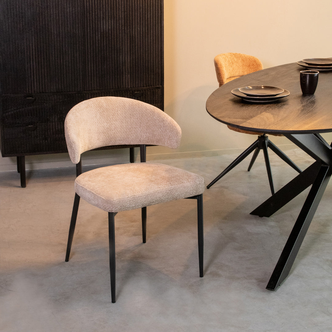Eetkamerstoel Bliss | Beige Stof — Algemene Sfeerfoto