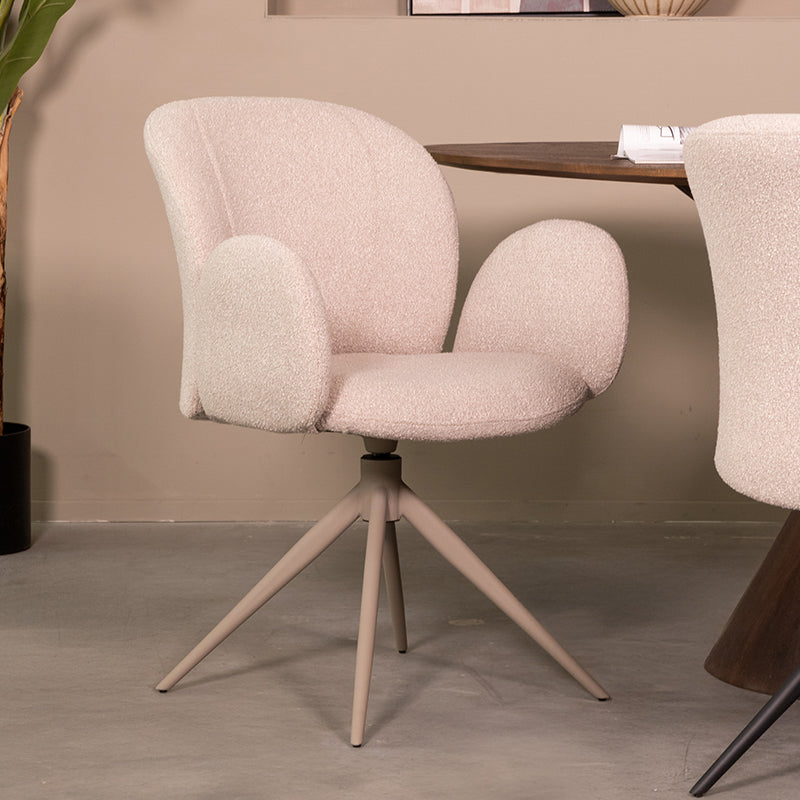 Eetkamerstoel Kimball | Naturel Bouclé | Taupe Onderstel — Vooraanzicht - sfeer