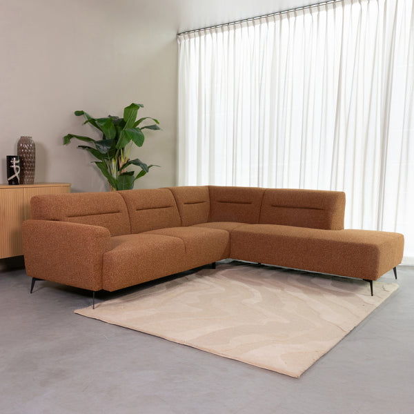 Hoekbank Bolzano | Rood Bouclé | Magazijn leegverkoop