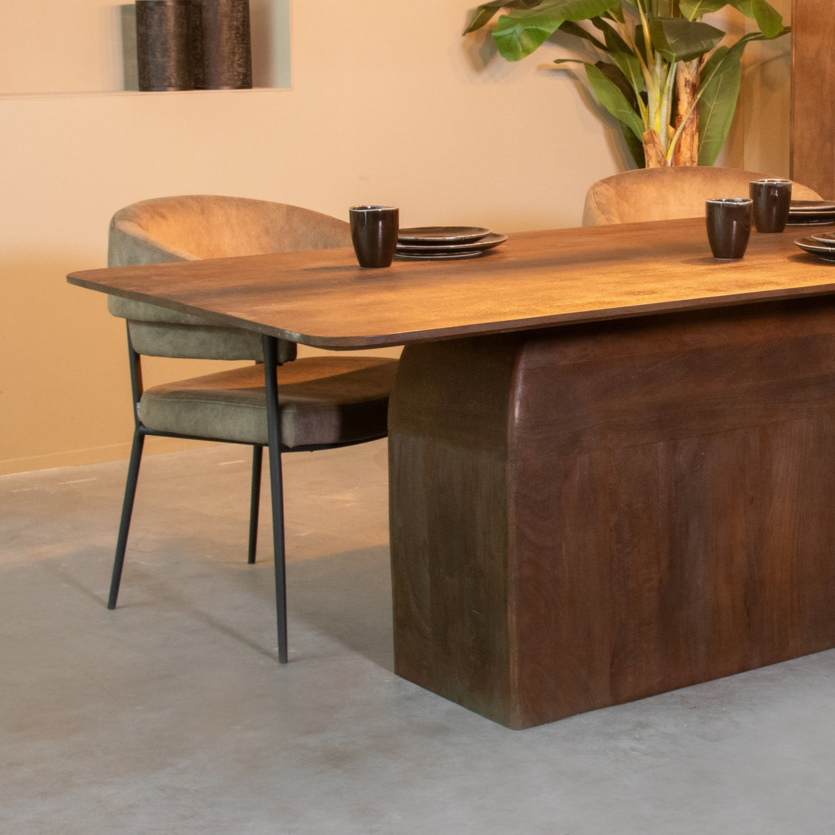 Eettafel Owen | Bruin Mangohout