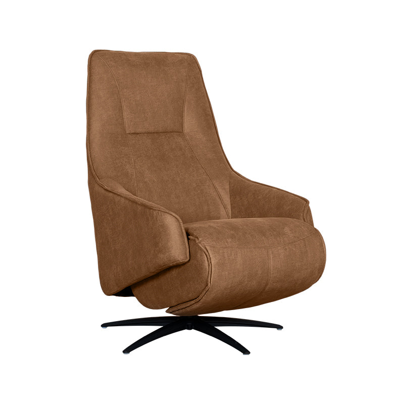 Relaxfauteuil Odense bruin microvezel, schuin vooraanzicht op witte achtergrond