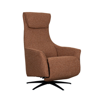 Relaxfauteuil Lund rood bouclé, schuin vooraanzicht op witte achtergrond