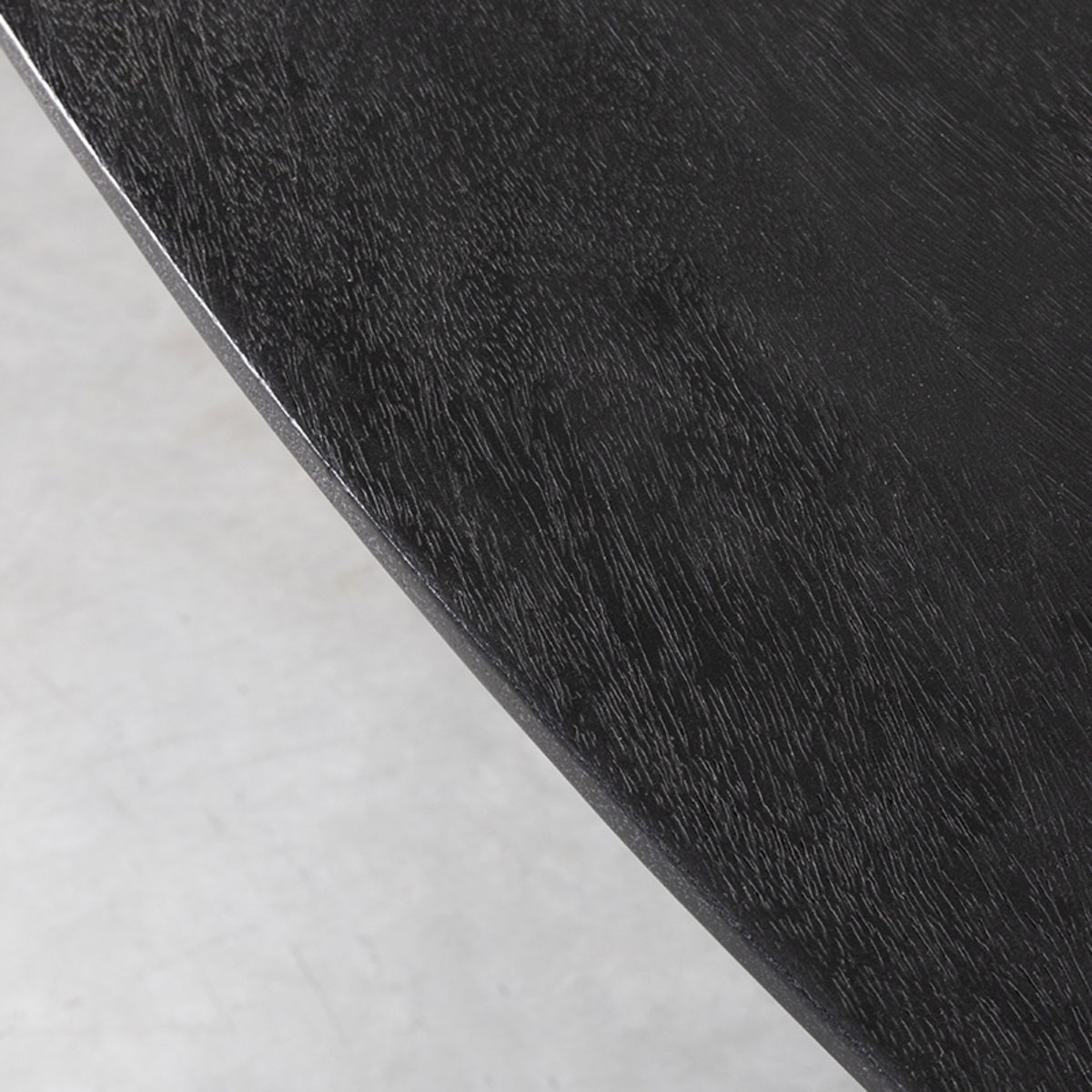 Eettafel Cooper | Zwart Mangohout — Detail