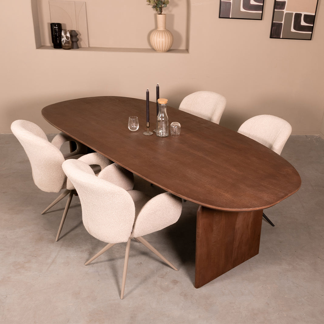 Eettafel Cooper | Bruin Mangohout — Vooraanzicht - sfeer