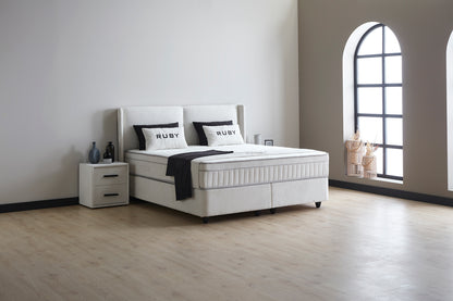 Bed Ruby - foto 1