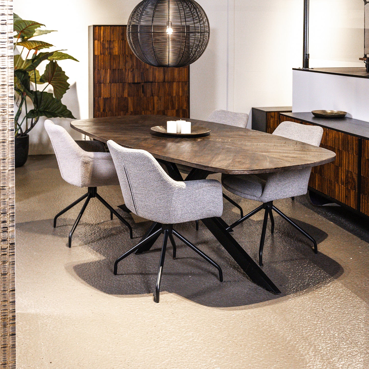 Eettafel Silvi | Bruin Mangohout