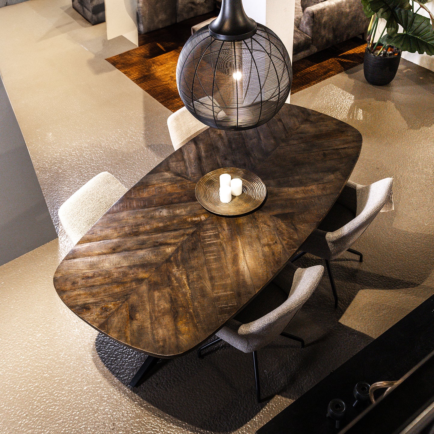 Eettafel Silvi | Bruin Mangohout