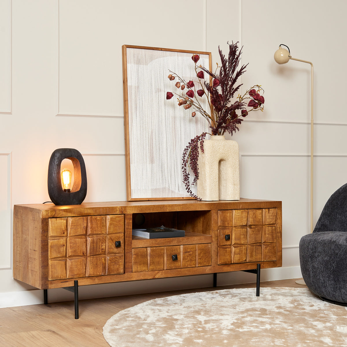 TV-Meubel Brandy, schuin vooraanzicht in een interieur