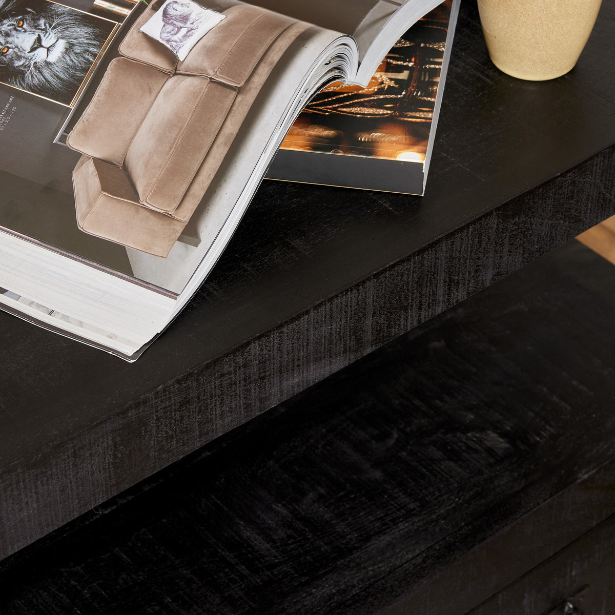 TV-Meubel Britt Black — Detail