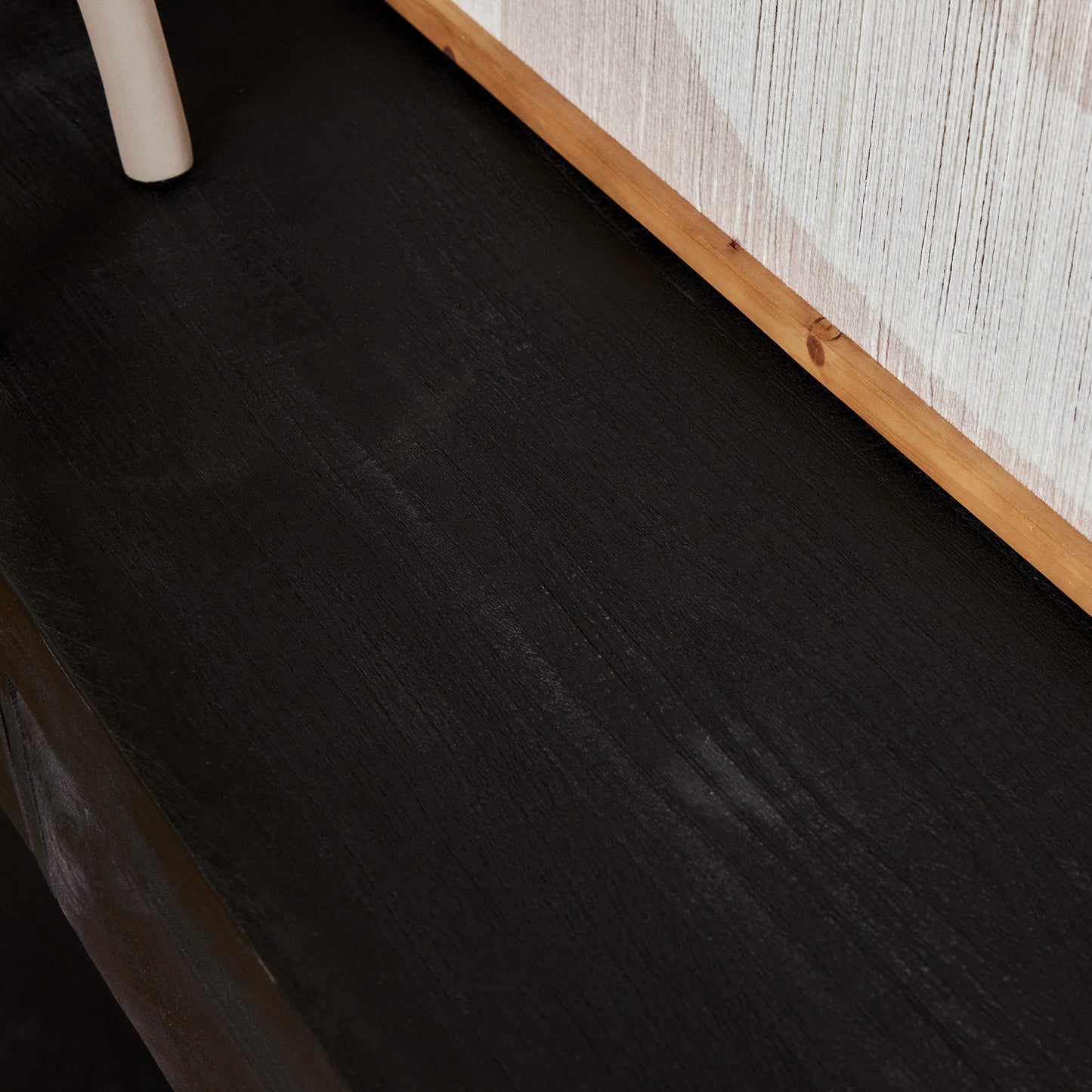 Sidetable Britt | Mangohout | Zwart