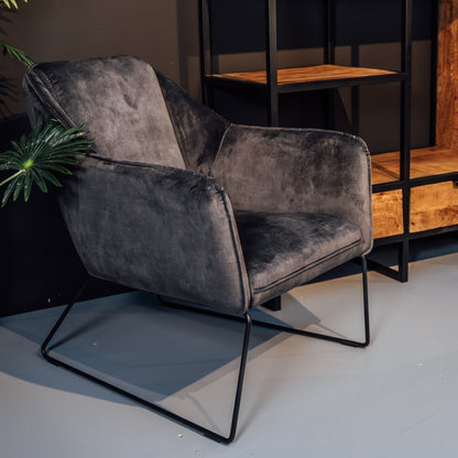 Fauteuil Yuno | Velvet Grijs — Zijaanzicht - sfeer