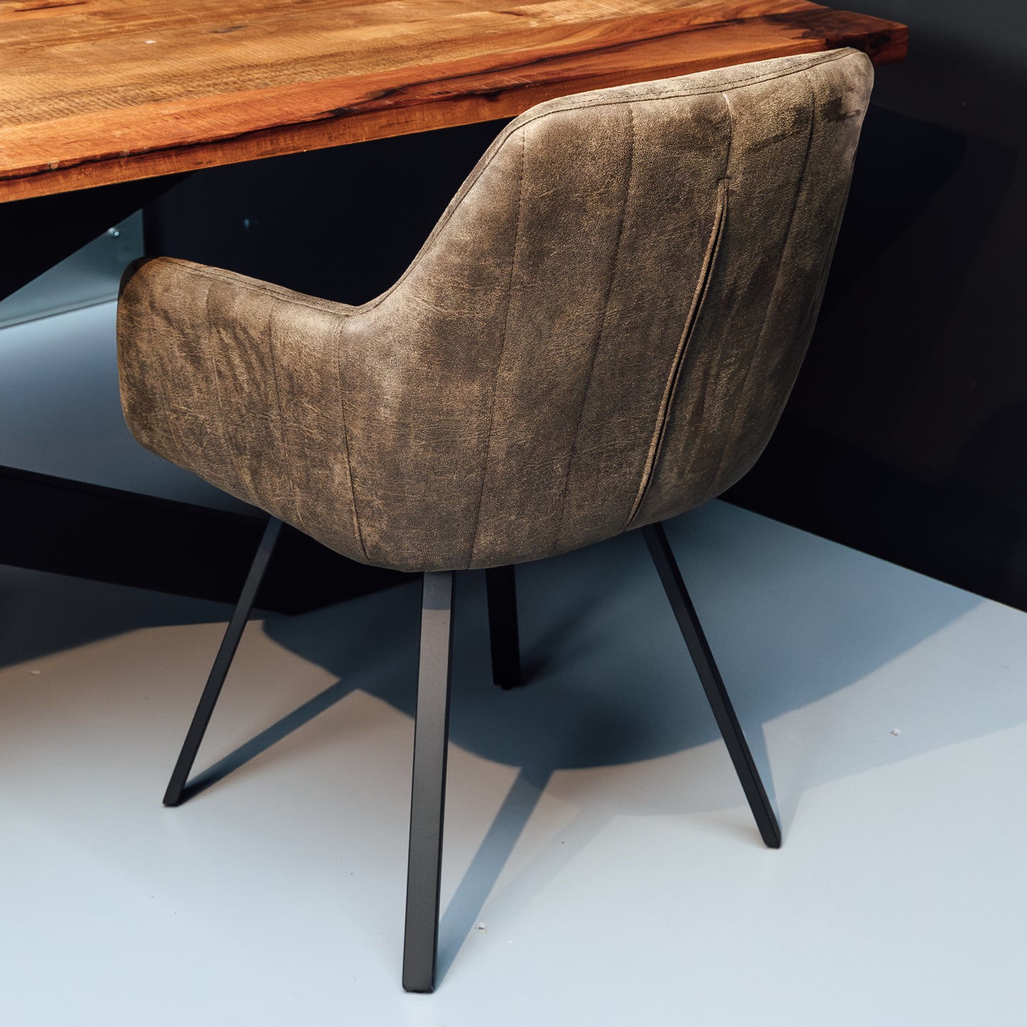 Eetkamerstoel Raaf | Bull Moss