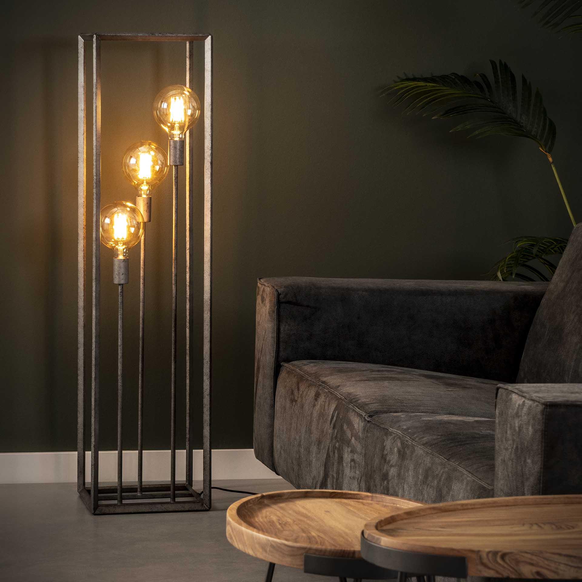 Vloerlamp_45GradenBuis_1