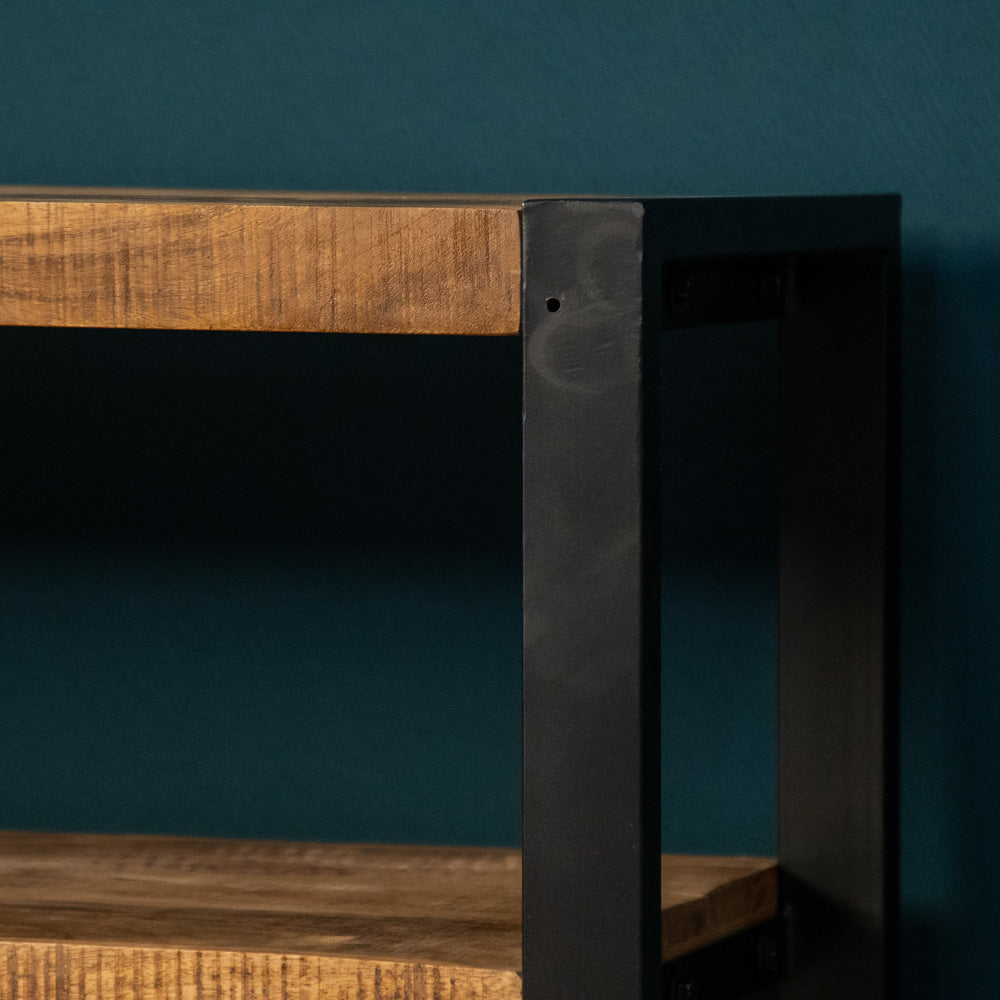 mangohout en staal of metaal meubels