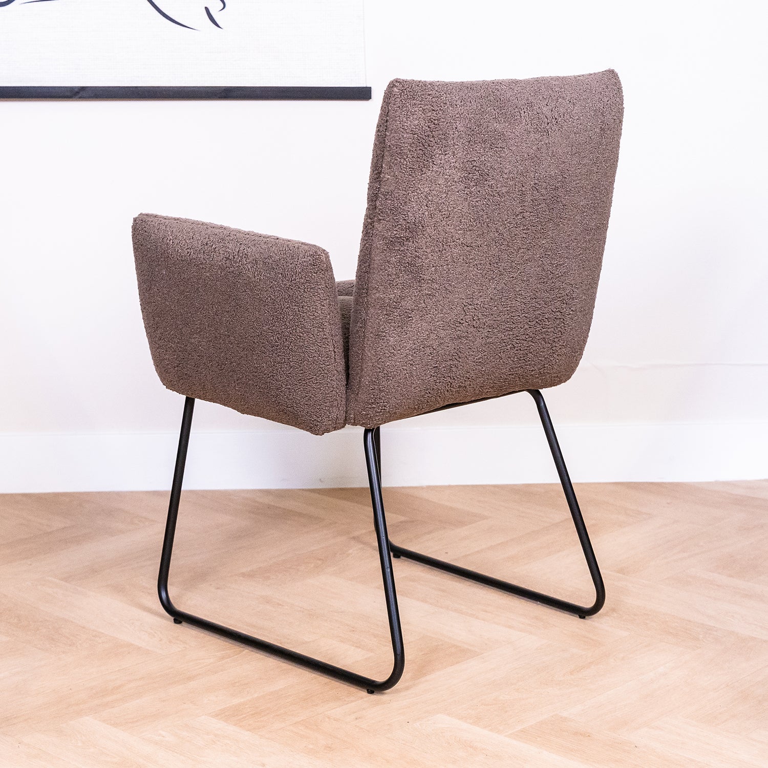 eetkamerstoel teddy donker bruin met armleuning