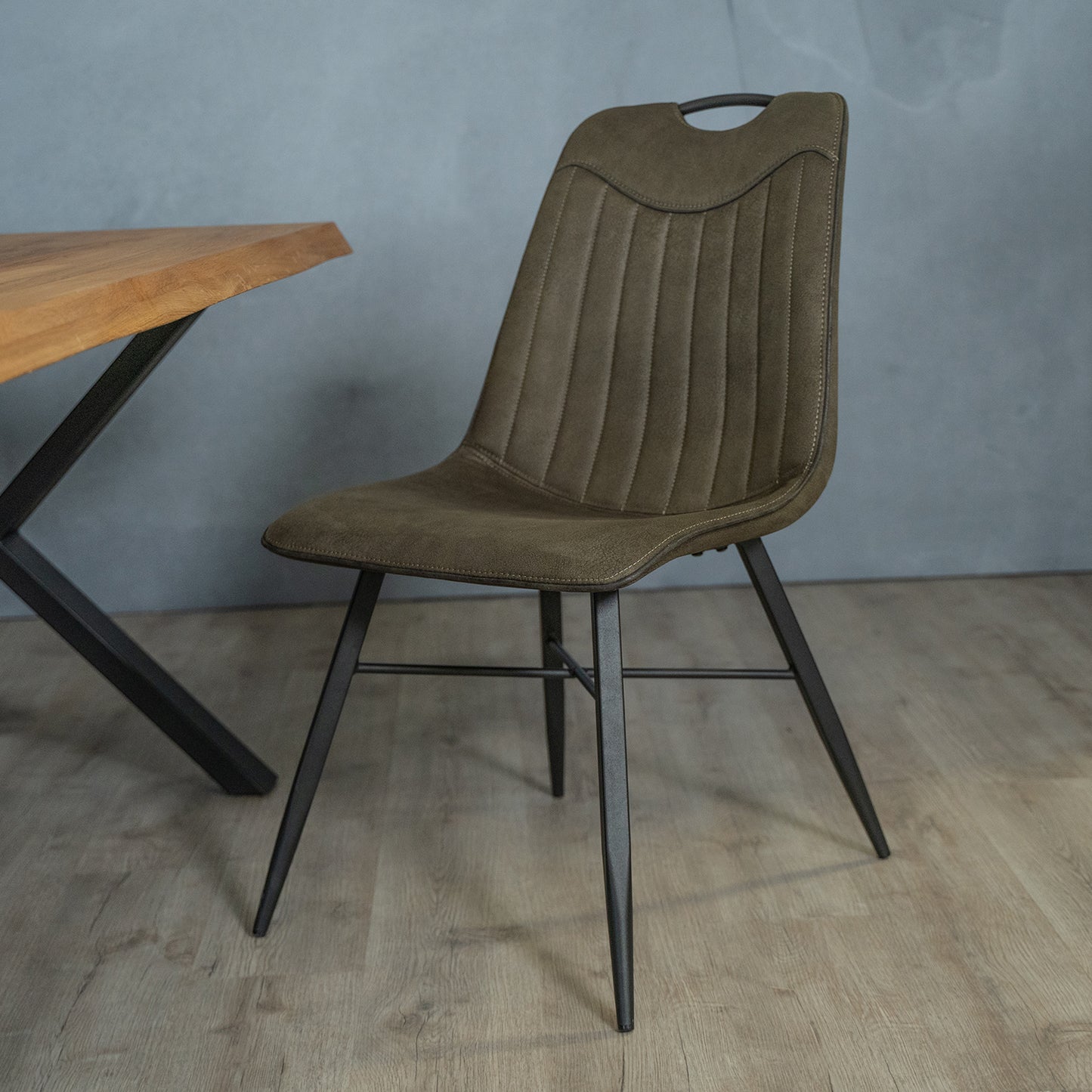 groene eetkamerstoel trofee army