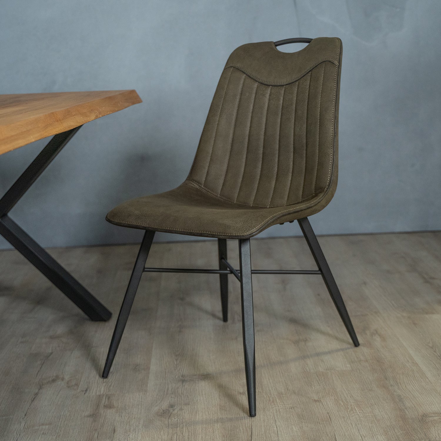 groene eetkamerstoel trofee army