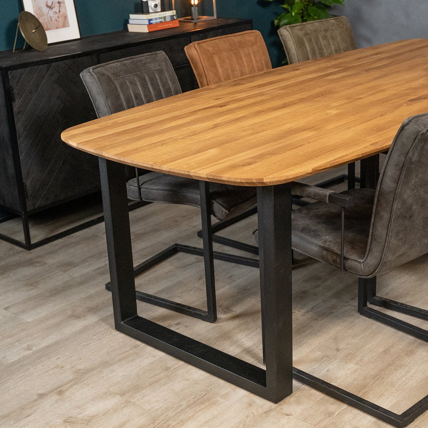 Eettafel Mia | Eikenhout | Geolied