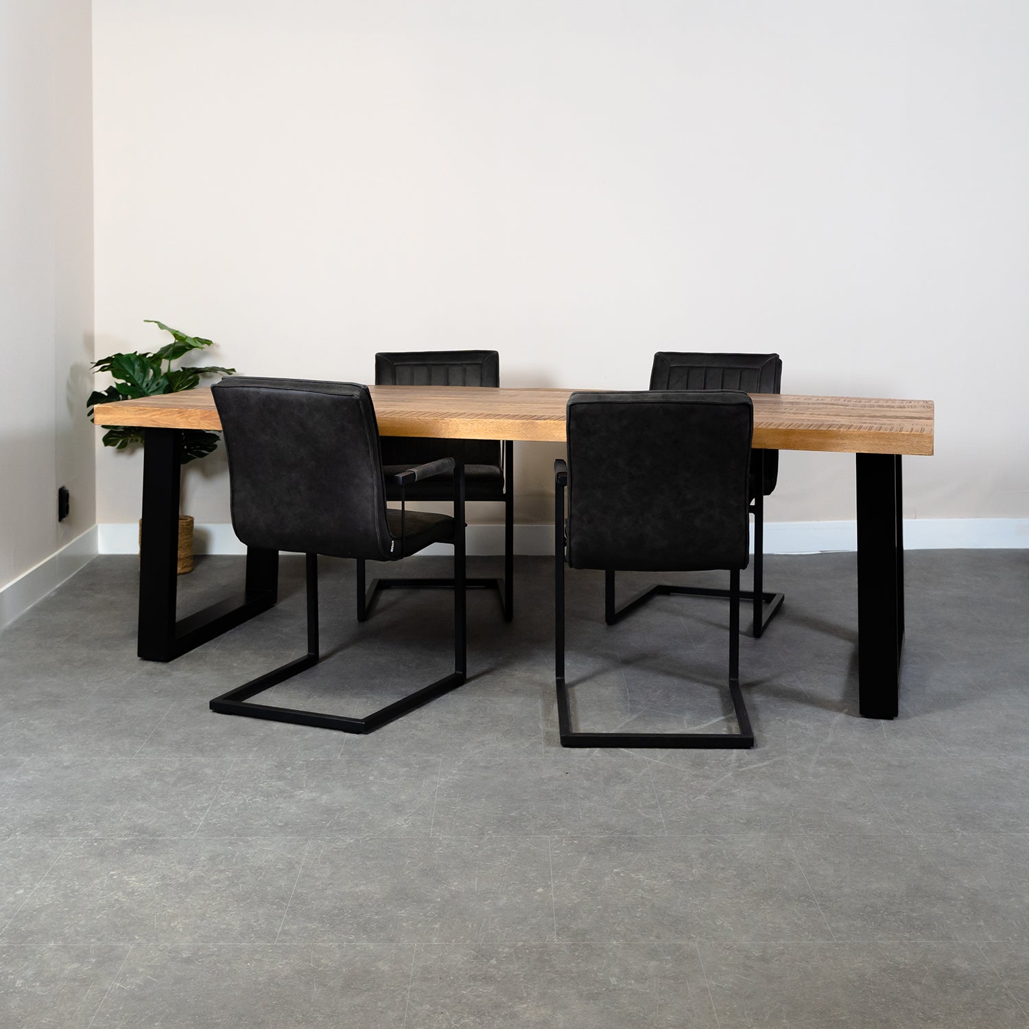 mangohouten tafel u poot