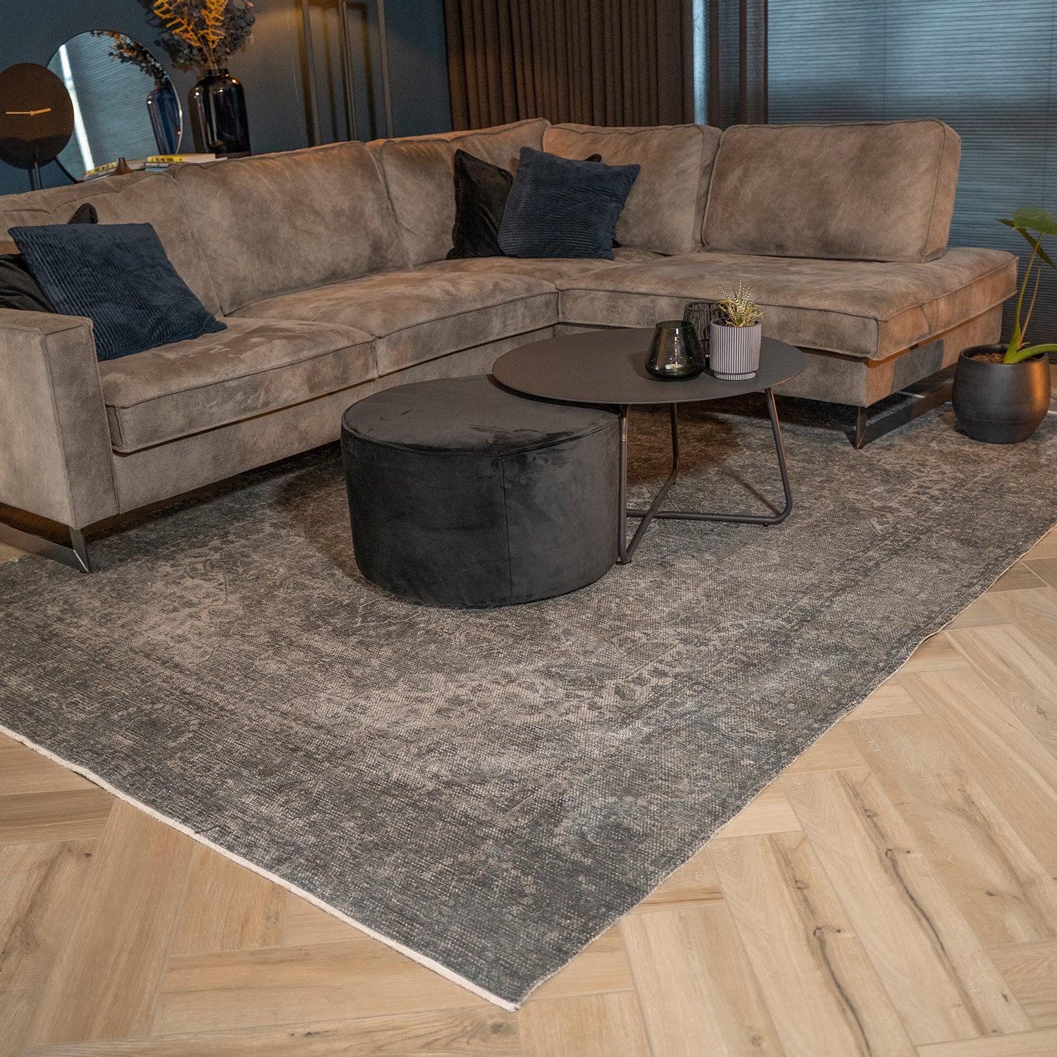 Vloerkleed_Badour_Grijs_1