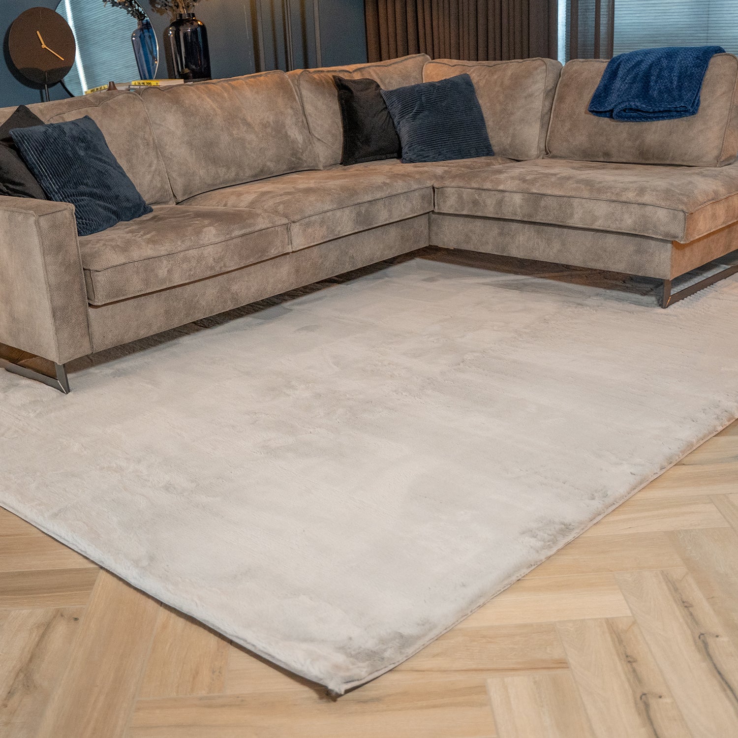 Vloerkleed_Plush_Lichtgrijs_7