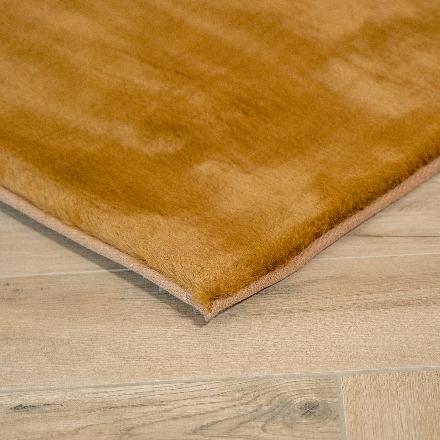 Vloerkleed_Plush_Okergeel_5