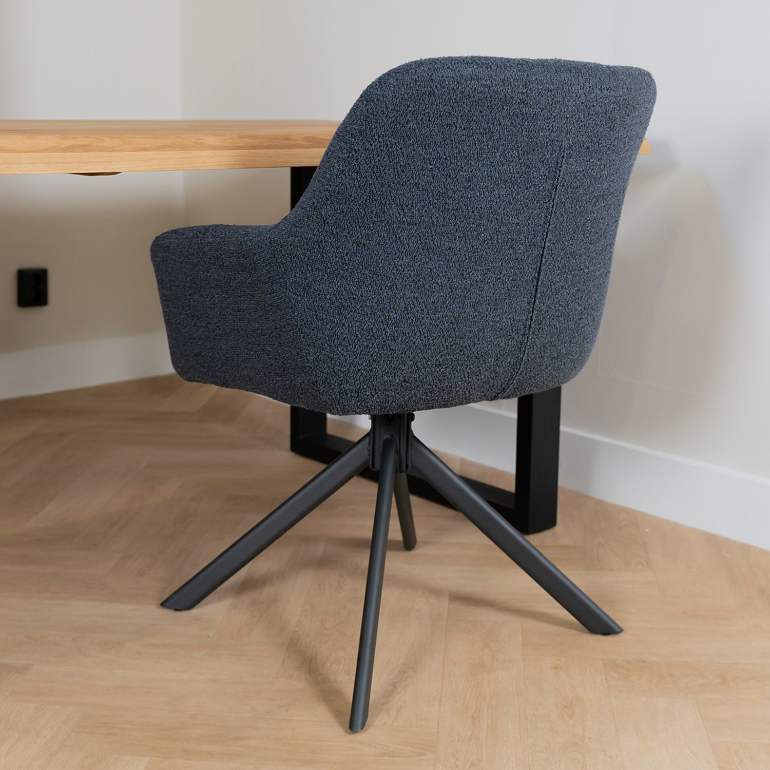 draaibare eetkamerstoel alba boucle indigo