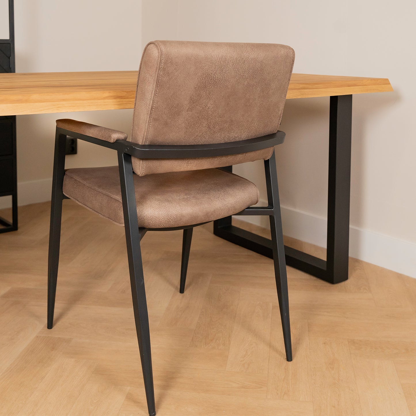 Eetkamerstoel Bodie | Sand Microvezel