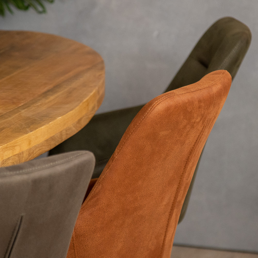 industriele eetkamerstoelen aan freya ovaal