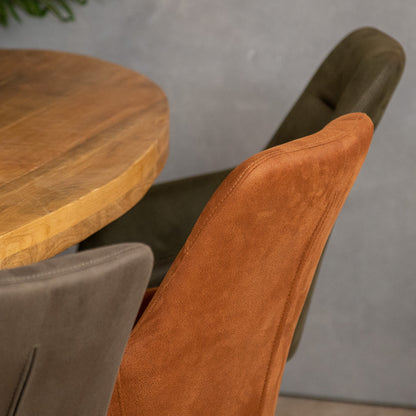 industriele eetkamerstoelen aan freya ovaal